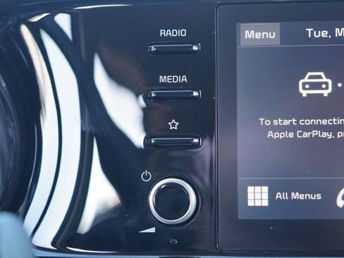 Used 2022 Kia K5 LXS image 21