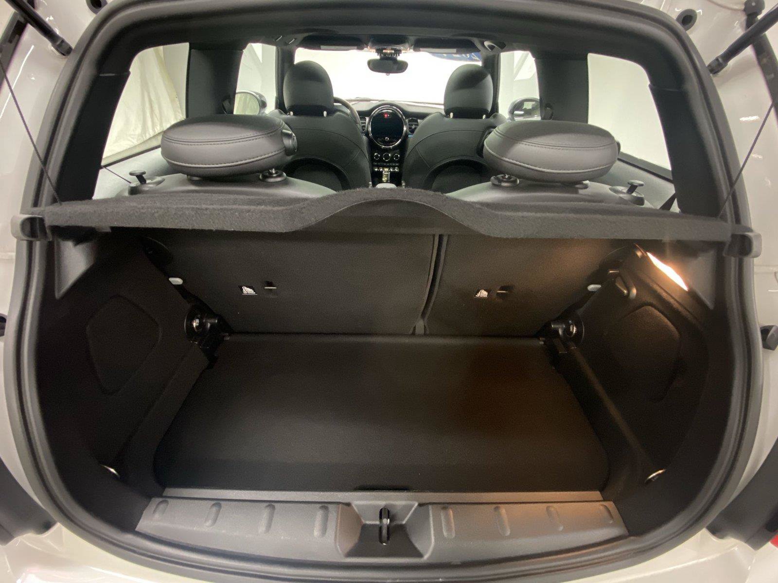 Used 2024 MINI Cooper SE FWD image 25