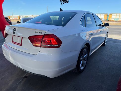 Used 2015 Volkswagen Passat 1.8T Sport image 21