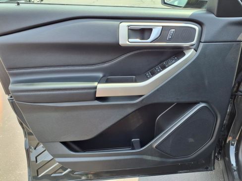 Certified 2023 Ford Explorer XLT image 14