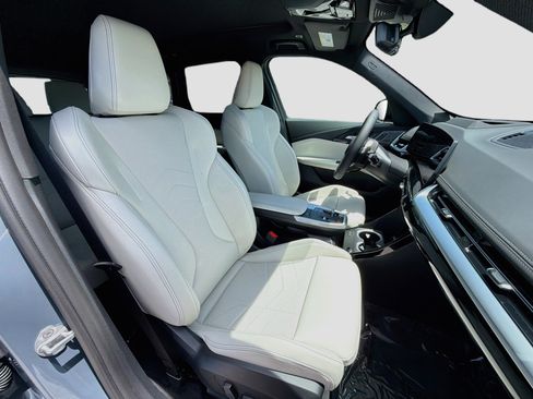New 2026 BMW X1 xDrive28i w/ Technology Package AWD/4WD image 15