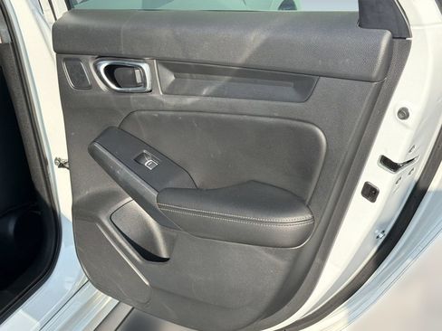 Used 2024 Honda Civic EX-L image 32