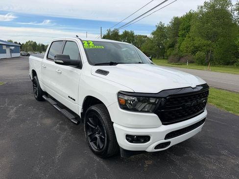 Used 2022 RAM 1500 Big Horn AWD/4WD image 3