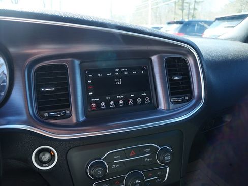 Used 2022 Dodge Charger SXT w/ Blacktop Package image 12