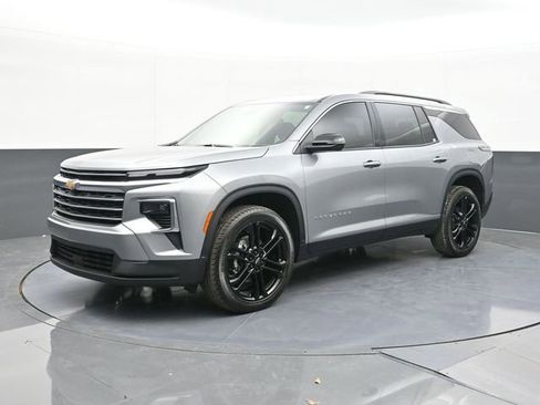 New 2026 Chevrolet Traverse LT w/ LPO, Floor Liner Package image 7