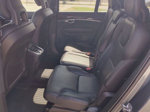Used 2017 Volvo XC90 T6 Momentum w/ Vision Package AWD/4WD image 33