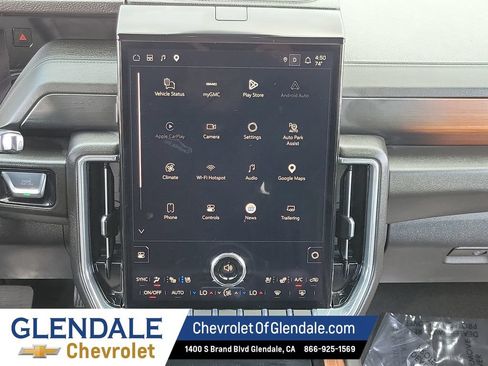Certified 2025 GMC Yukon XL Denali AWD/4WD image 25