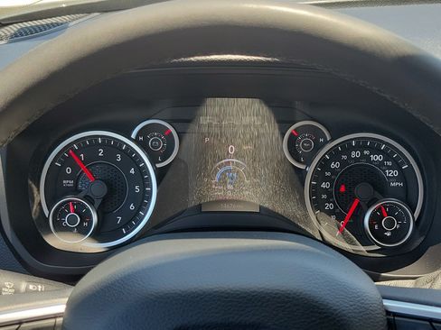 Used 2025 RAM 2500 Big Horn AWD/4WD image 19