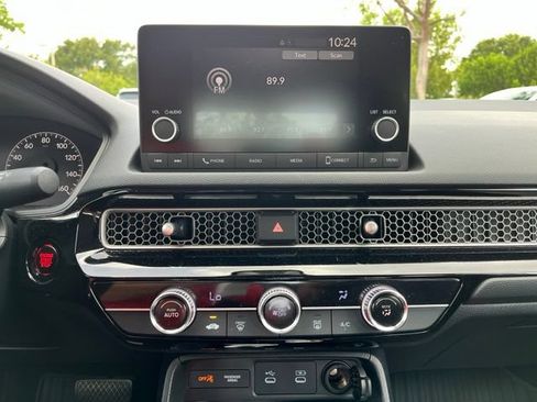 Used 2025 Honda Civic LX image 9