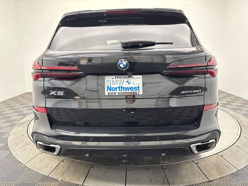 Used 2024 BMW X5 xDrive40i w/ M Sport Package AWD/4WD image 15