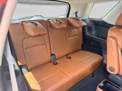 Used 2023 Nissan Pathfinder Platinum AWD/4WD image 30