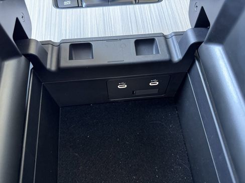 Used 2024 MAZDA CX-90 Plug-In Hybrid w/ Premium Pkg image 27