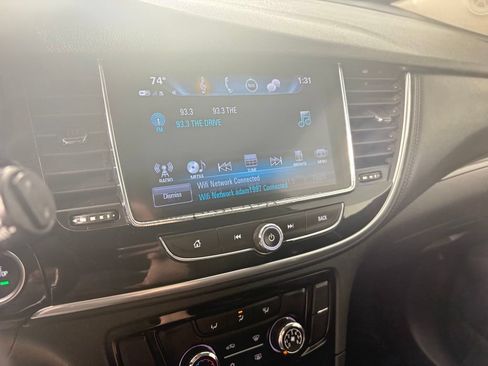 Used 2021 Buick Encore Preferred FWD image 24
