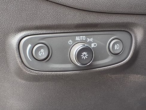 Certified 2022 Chevrolet Equinox Premier image 25