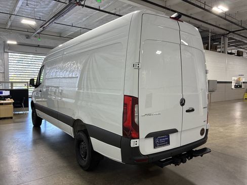 New 2025 Mercedes-Benz Sprinter 2500 image 4