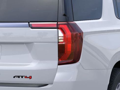 New 2026 GMC Yukon AT4 Ultimate AWD/4WD image 11