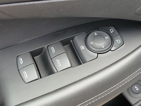 Used 2019 Buick LaCrosse Essence w/ Sun and Shade Package FWD image 18