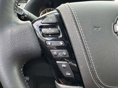 Used 2023 Nissan Armada Platinum w/ Captain's Chairs Package AWD/4WD image 33