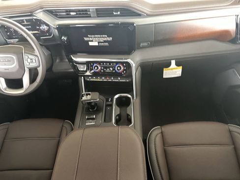 New 2026 GMC Sierra 1500 Denali w/ Technology Package image 18