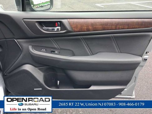 Used 2019 Subaru Outback 3.6R Limited AWD/4WD image 16