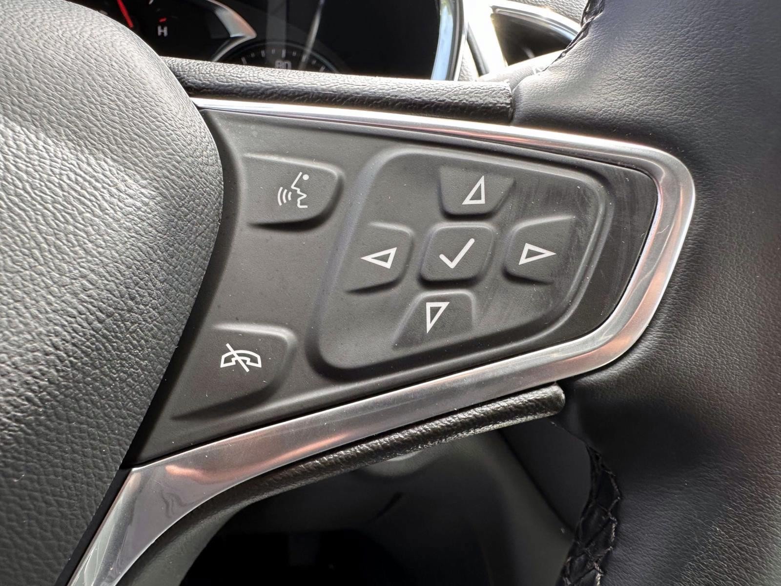 Used 2023 Chevrolet Equinox LT AWD/4WD image 17