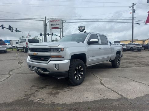 Used 2016 Chevrolet Silverado 1500 LT w/ All Star Edition AWD/4WD image 3