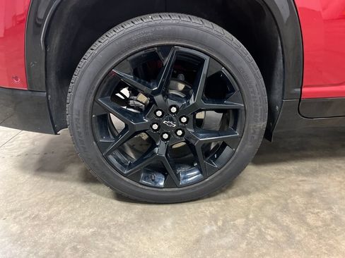 Certified 2024 Chevrolet Traverse RS w/ LPO, Floor Liner Package AWD/4WD image 10