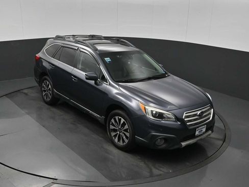Used 2017 Subaru Outback 2.5i Limited image 19