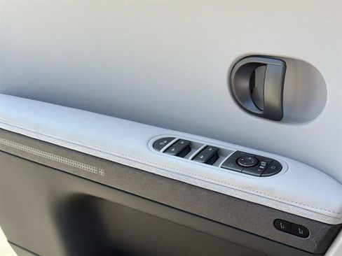 New 2026 Hyundai Ioniq 5 Limited RWD image 19