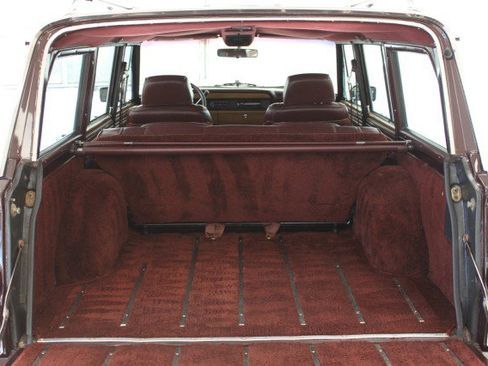 Used 1989 Jeep Grand Wagoneer image 96