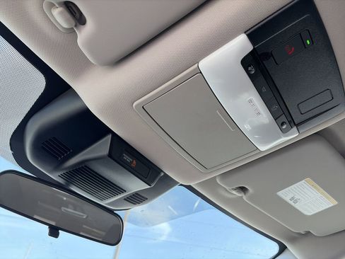 Certified 2026 Nissan Rogue SV FWD image 22