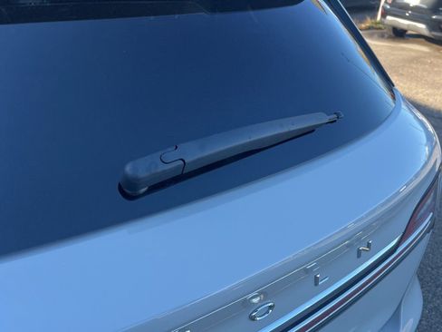 Used 2022 Lincoln Nautilus Reserve image 33