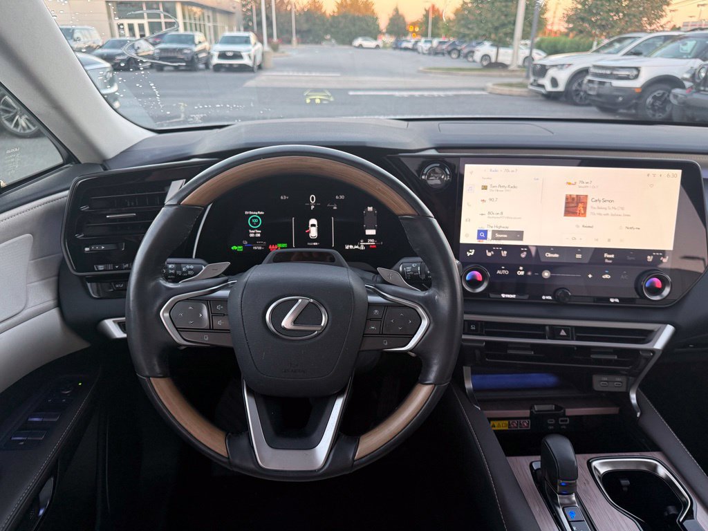 Used 2025 Lexus RX 450h AWD w/ Convenience Package image 6