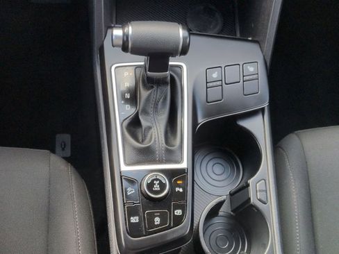 Used 2024 Kia Sportage LX image 12