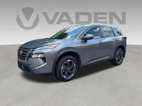 Used 2024 Nissan Rogue SV w/ SV Premium Package FWD image 1