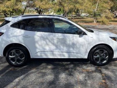 Used 2023 Ford Escape ST-Line w/ Tech Pack #1 image 9