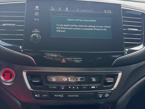 Used 2025 Honda Passport EX-L image 3