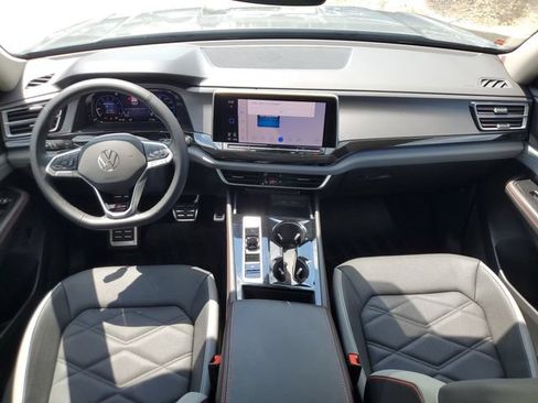Certified 2025 Volkswagen Atlas Peak Edition SE AWD/4WD image 8