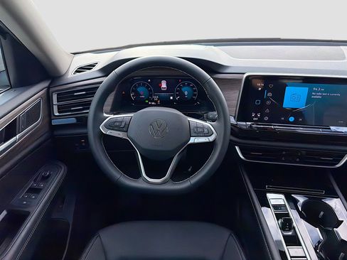 New 2026 Volkswagen Atlas SEL AWD/4WD image 17