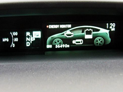 Used 2013 Toyota Prius Two image 14