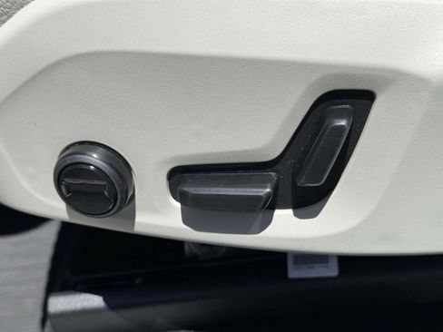 Certified 2024 Volvo XC90 B6 Plus w/ Protection Package Premier AWD/4WD image 22