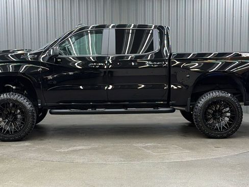 Used 2025 Chevrolet Silverado 1500 LT Trail Boss w/ LT Trail Boss Premium Package image 2