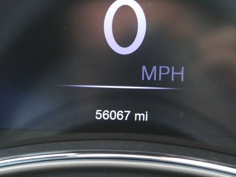 Used 2017 Jeep Grand Cherokee Laredo w/ Quick Order Package 2BE image 28