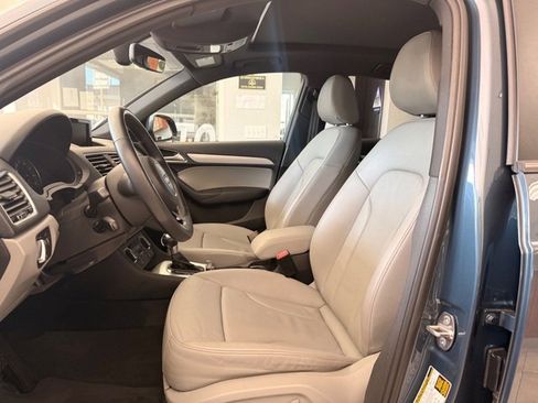 Used 2018 Audi Q3 2.0T Premium w/ Convenience Package image 5