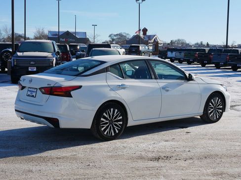 Used 2023 Nissan Altima 2.5 SV image 6
