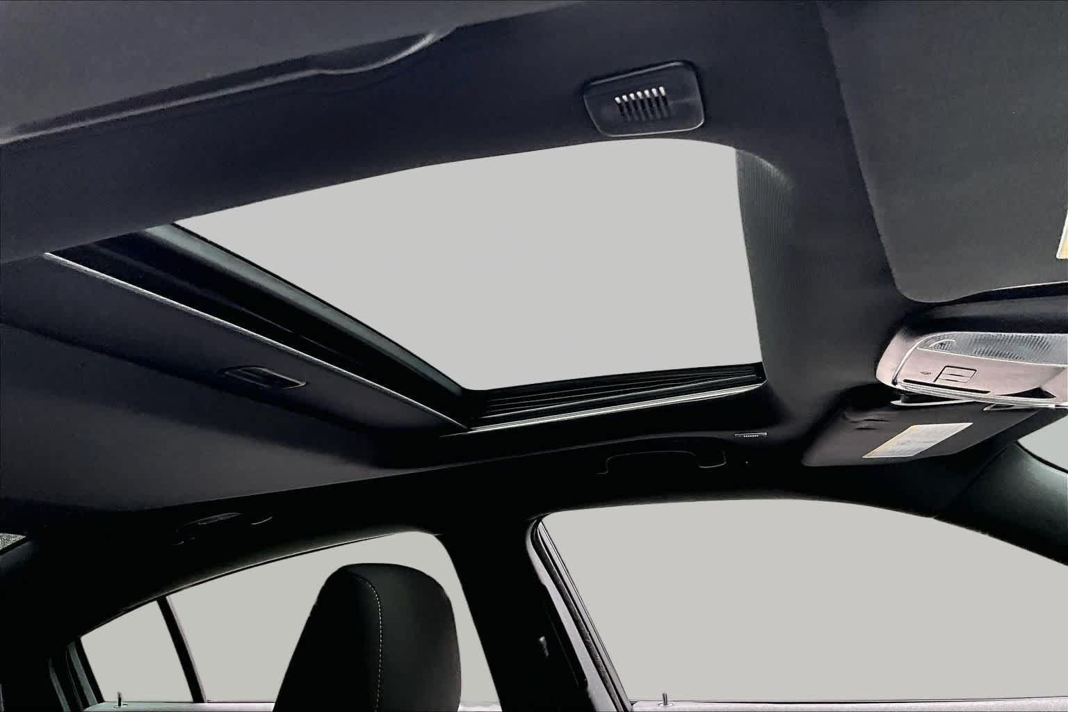 Used 2023 Dodge Charger R/T w/ Blacktop Package RWD image 14
