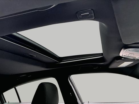 Used 2023 Dodge Charger R/T w/ Blacktop Package RWD image 14