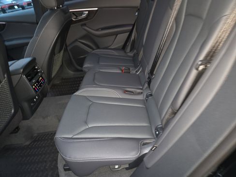 New 2026 Audi Q8 Premium Plus image 6