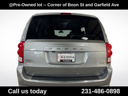 Used 2019 Dodge Grand Caravan GT FWD image 4