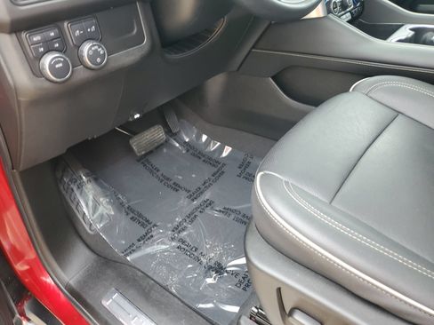 Used 2023 Chevrolet Tahoe Premier AWD/4WD image 26